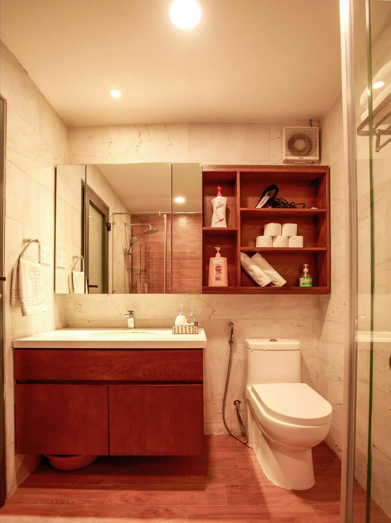 Byla Apartment *